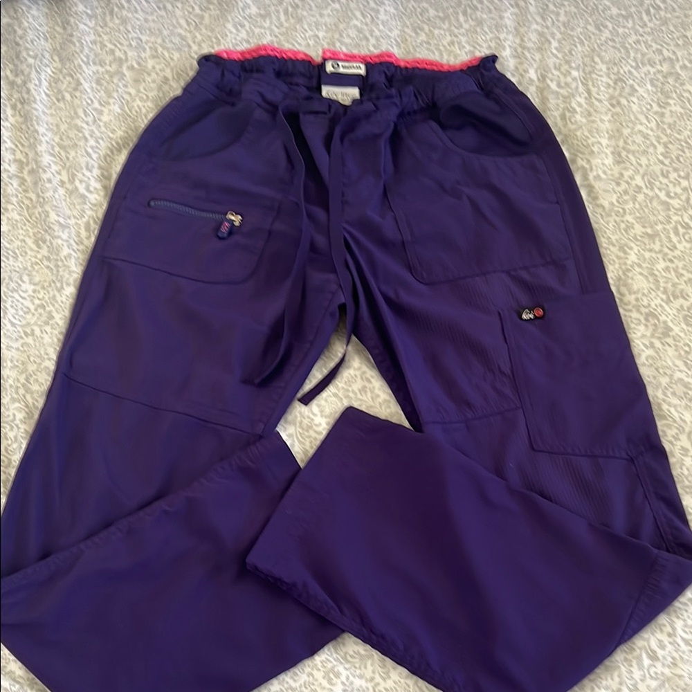 Purple scrub set Koi